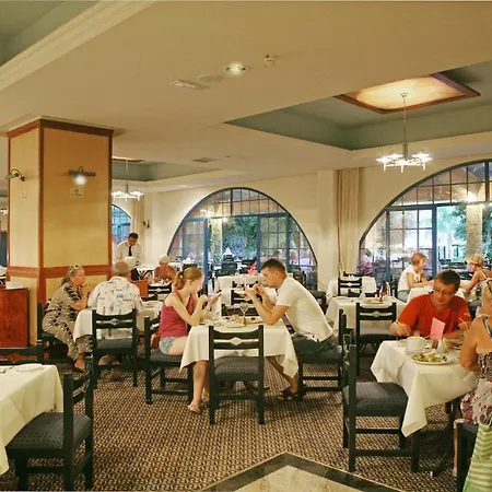 Hotel Navarria Blue Limassol