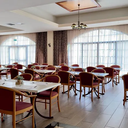 Navarria Blue Hotel Limassol