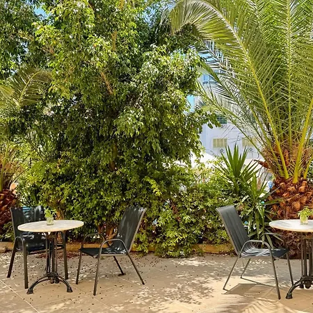 Hotel Navarria Blue 3*