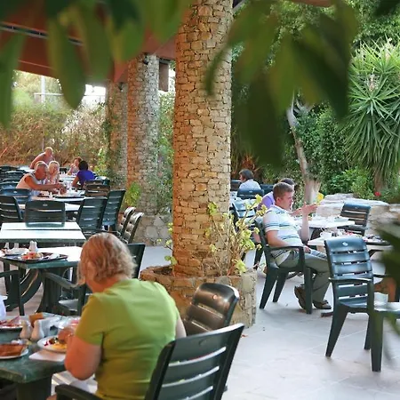Hotel Navarria Blue 3*