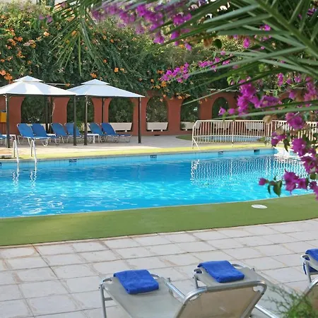 Hotel Navarria Blue Limassol