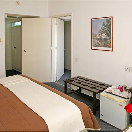 Hotel Navarria Blue Limassol