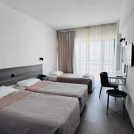 Navarria Blue Hotel Limasol