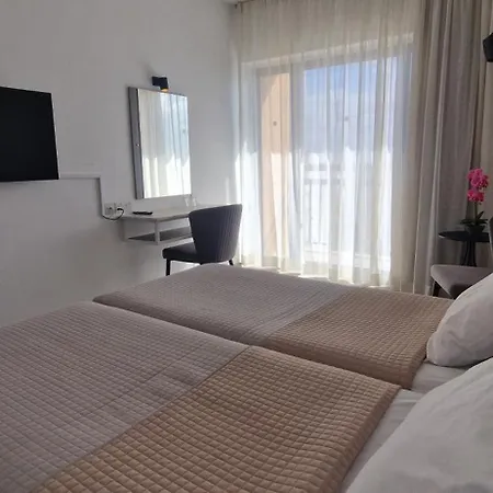 Hotel Navarria Blue 3*