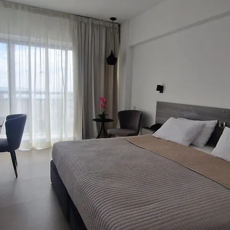 Ξενοδοχείο Navarria Blue 3*