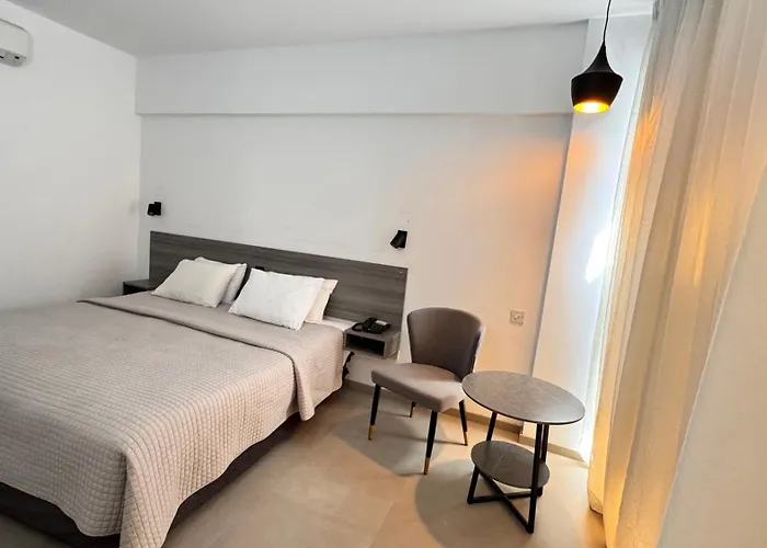 Hotel Navarria Blue Limassol