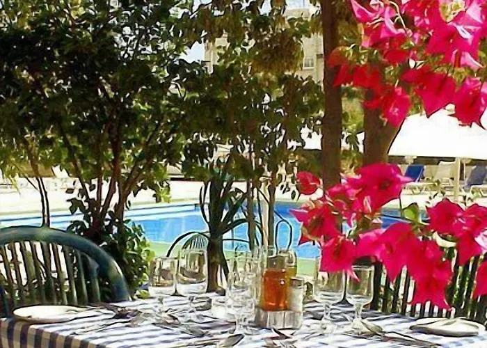 Navarria Blue Hotel Limassol