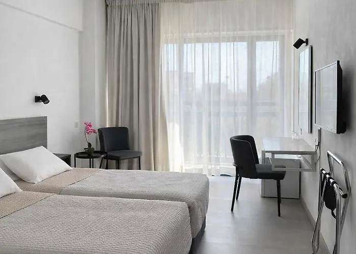 Navarria Blue Hotel Limassol