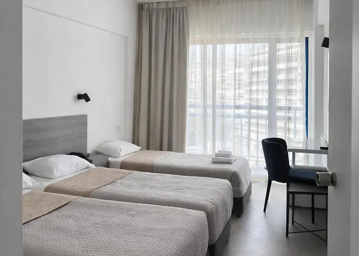 Hotel Navarria Blue Limassol