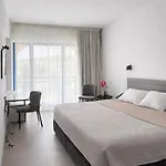 Hotel Navarria Blue Limassol